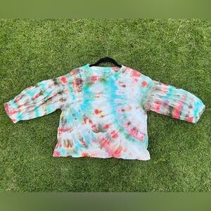 Colorful Tie-Dye Puffed Sleeve Top